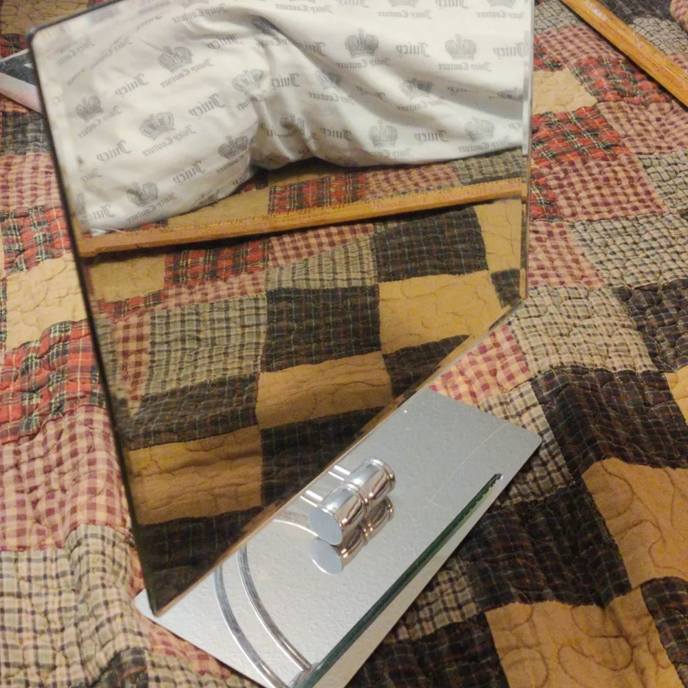 Table mirror